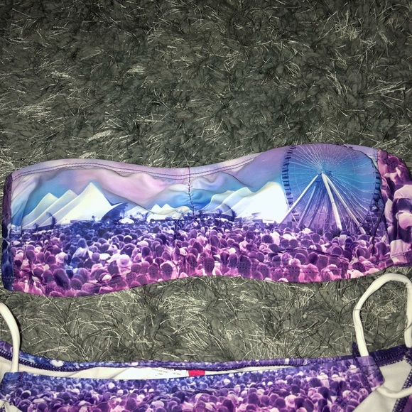 Bikini Lab two piece. - Picture 2 of 6